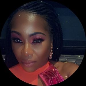 Meet your Posher, Selena